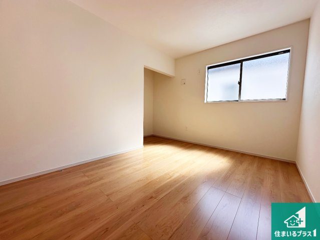 加古郡稲美町中村　第1期　新築一戸建ての洋室|収納スペースが充実しているので子供の成長に合わせてたくさん収納ができます！家族構成に合わせた様々な活用ができる収納！