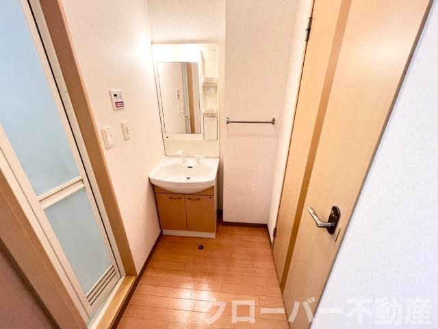 レスポワール善通寺の洗面所|洗髪洗面化粧台
