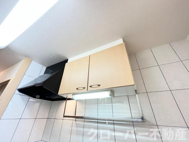 レスポワール善通寺のキッチン|キッチン上側収納