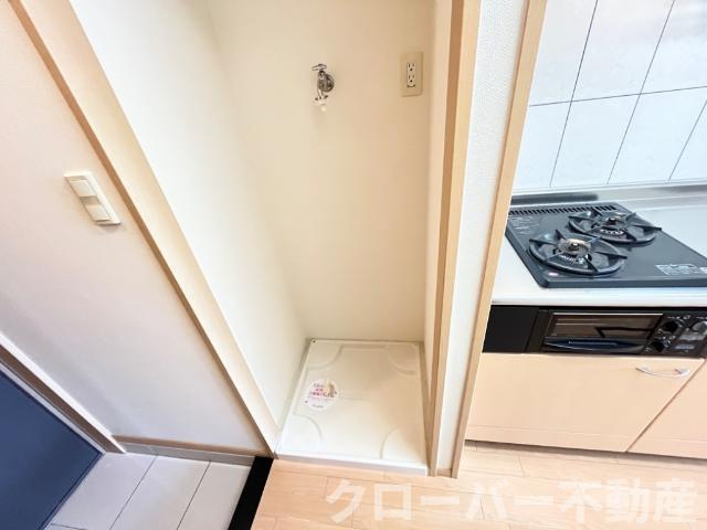 レスポワール善通寺の玄関|洗濯機置場