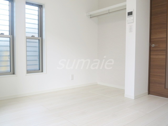 Glanz赤羽WESTの寝室|窓側からのアングルです☆