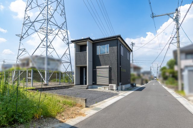 鈴鹿市庄野東1丁目の外観