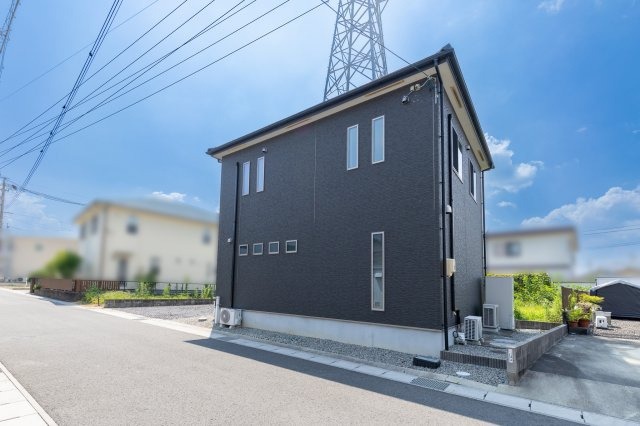 鈴鹿市庄野東1丁目の外観