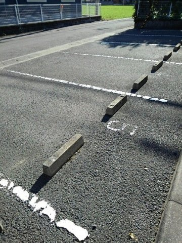 シルエット　プリンセスＡの駐車場