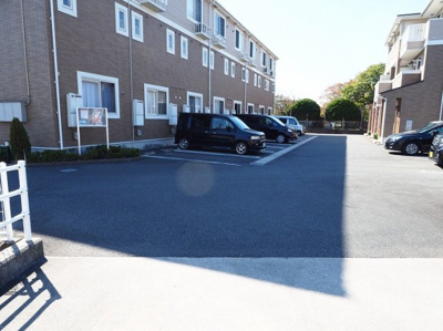 【駐車場】 | ユニメゾン葛原Ａ | カースペースがあります