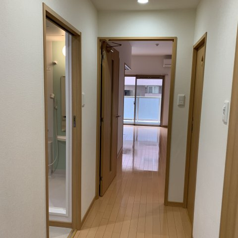 フォレスタ高砂の内装
