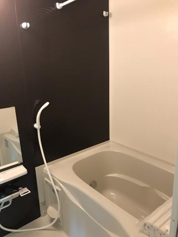 ｍａｉｓｏｎ　ｌａ　ｆｏｎｔａｉｎｅの浴室|バス