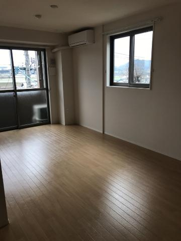 ｍａｉｓｏｎ　ｌａ　ｆｏｎｔａｉｎｅの居間・リビング|リビング