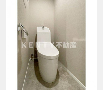 【トイレ】 | Ｔｈｅ Ａｉｇｒｅｔｔｅ Ｍｉｎａｍｉ‐Ｋａｍａｔａ | 清潔感のあるトイレです