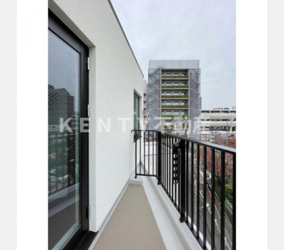 【バルコニー】 | Ｔｈｅ Ａｉｇｒｅｔｔｅ Ｍｉｎａｍｉ‐Ｋａｍａｔａ | 広々としたバルコニーです