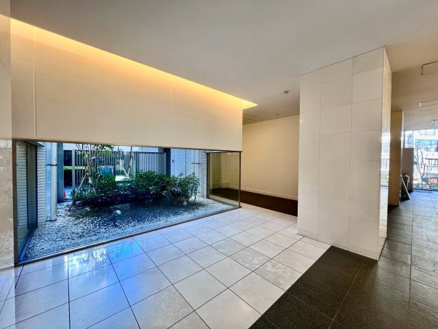 渋谷区桜丘町の賃貸マンションのエントランス|■オートロック■防犯カメラ