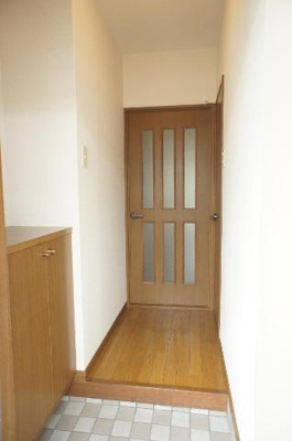 【玄関】 | サンフォーレストＢ | 玄関