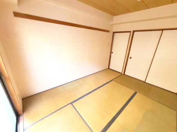 スプルース泉ヶ丘の和室