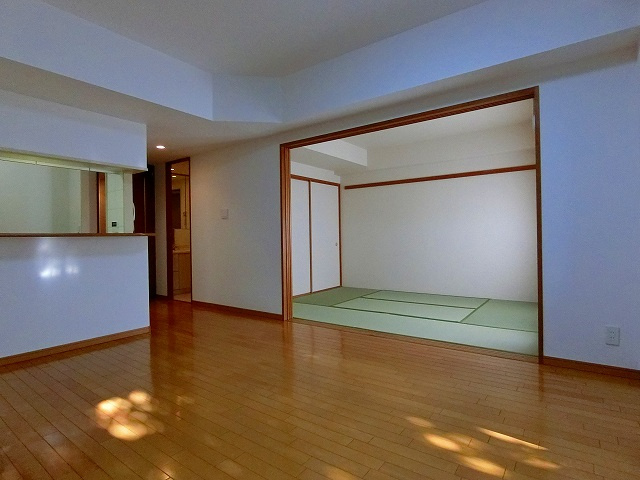 コンセール大森山王壱番館の居間・リビング