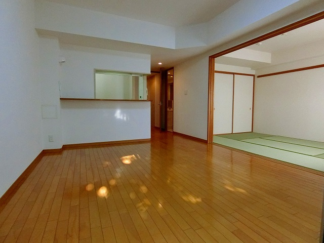 コンセール大森山王壱番館の居間・リビング