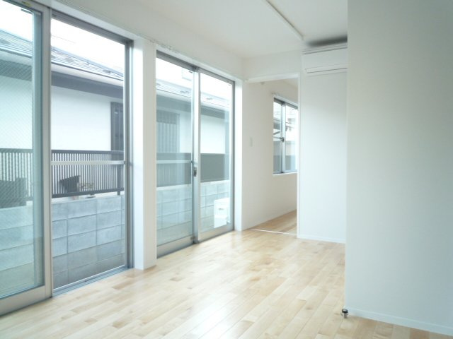 ガーデンカーサ自由が丘の居間・リビング