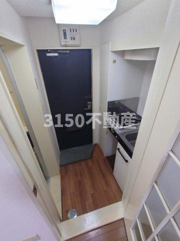 アルカディア北一色の玄関