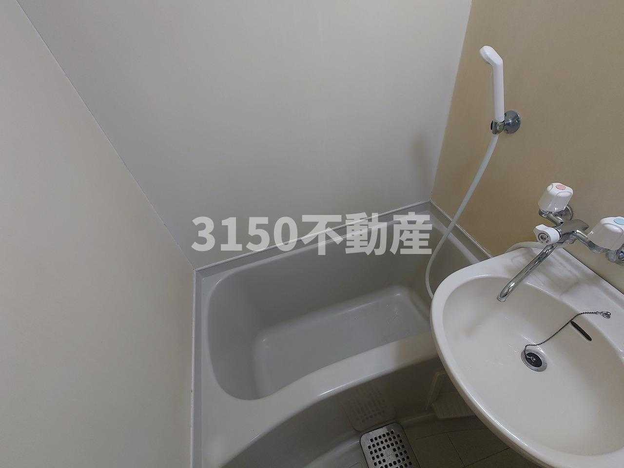 アルカディア北一色の浴室