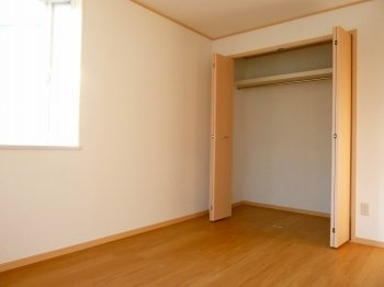 【収納】 | メゾンシャングリラ | ちょっとした収納スペースも充実しています