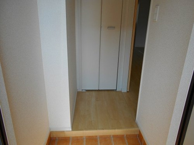 【玄関】 | アヴァンティ　Ⅱ | 明るい玄関です