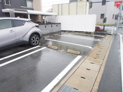 【駐車場】 | サンリット・レジデンス | 駐車場があります