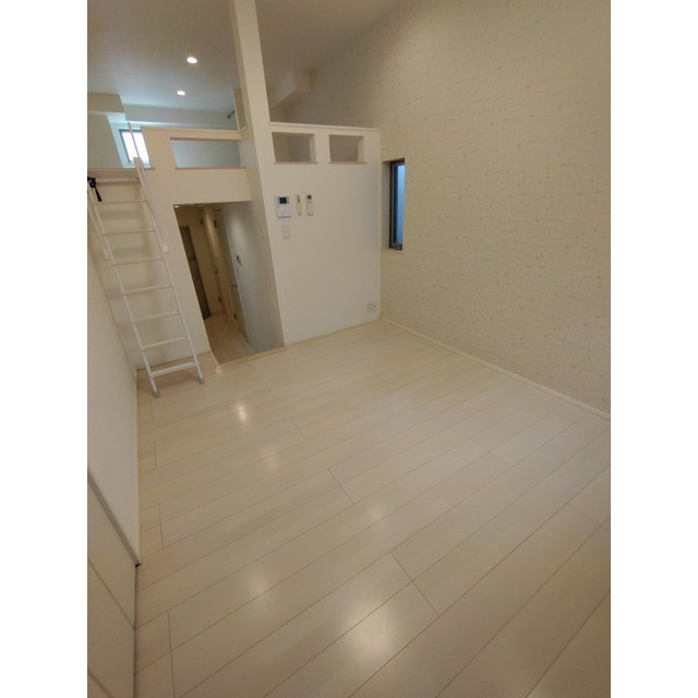 ダリアステート西新井の居間・リビング