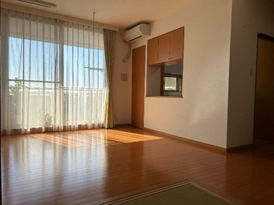 【居間・リビング】 | ゼファー横濱サウサリート神之木公園Ａ棟