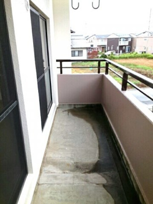 【バルコニー】 | ウイングコート | 落ち着いた時間を過ごせるバルコニーです