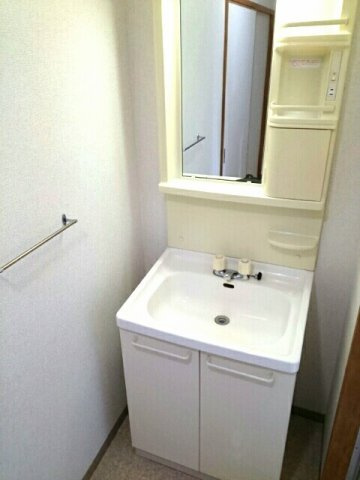 【洗面所】 | ウイングコート | 洗面所です