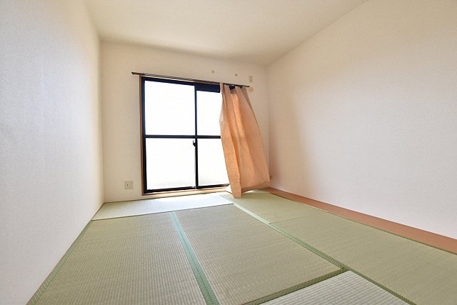 プリモディーネ高石の和室|趣のある和室です