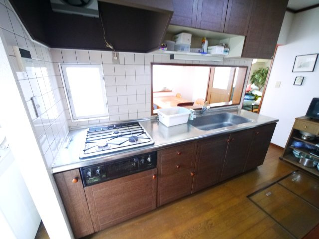 茂原市緑ヶ丘1　中古戸建のキッチン|4LDK 緑ヶ丘分譲地内 公南道路 スーパーせんどう徒歩約5分 都市ガス上下水