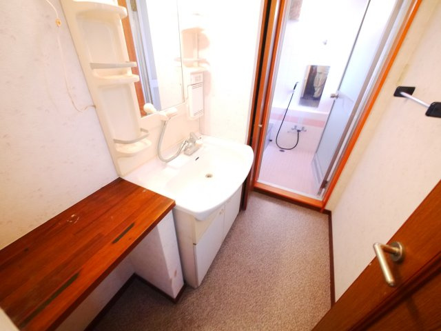 茂原市緑ヶ丘1　中古戸建の独立洗面台|4LDK 緑ヶ丘分譲地内 公南道路 スーパーせんどう徒歩約5分 都市ガス上下水