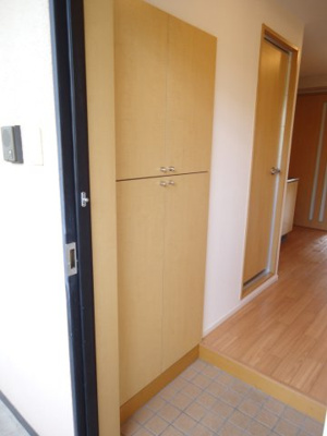 【玄関】 | ライオネス手城 | シューズボックス