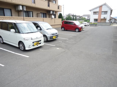 【駐車場】 | ライオネス手城
