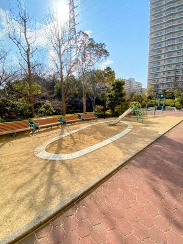 須磨パークヒルズＡ棟のその他|敷地内に公園
