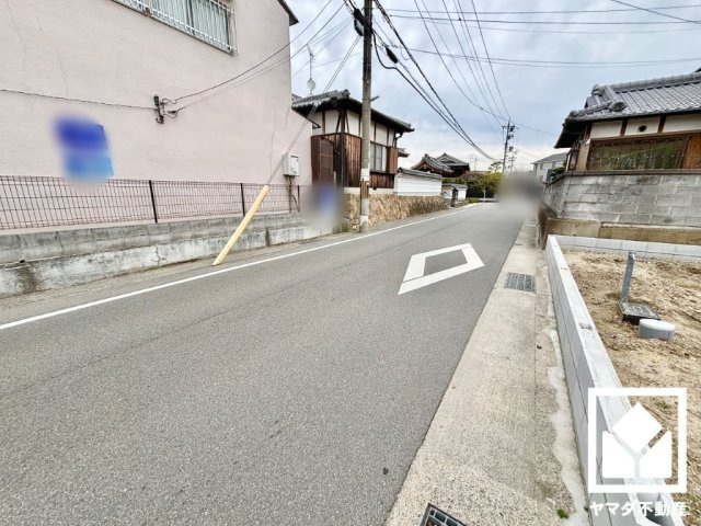 伏見区羽束師古川町　1期　1号棟の前面道路含む現地写真|4月9日現地写真更新