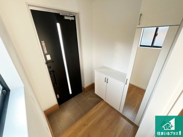 姫路市網干区垣内西町　第1期　新築一戸建ての玄関|シューズボックスにはたくさんの靴が収納できるので玄関周りはいつもスッキリ！ご家族が増えても安心！