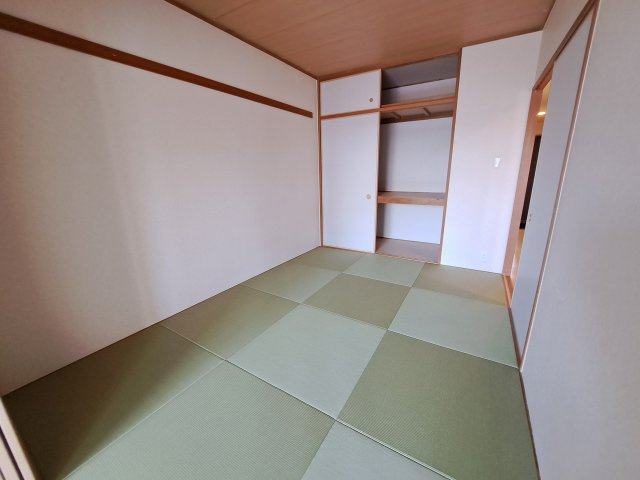 NTPRレジデンス甲子園四番町の和室