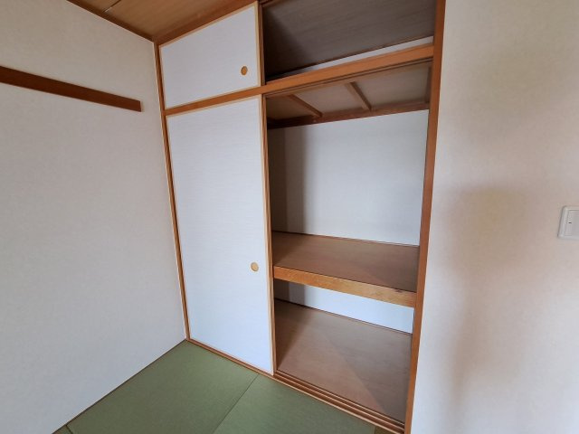 NTPRレジデンス甲子園四番町の収納