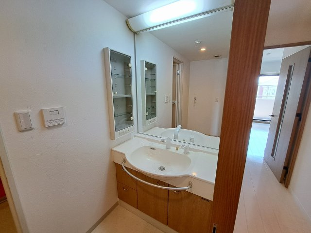NTPRレジデンス甲子園四番町の洗面所