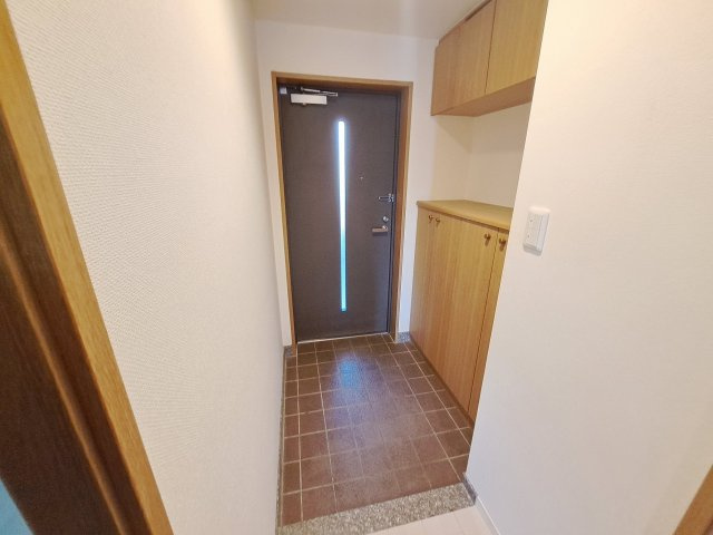 NTPRレジデンス甲子園四番町の玄関