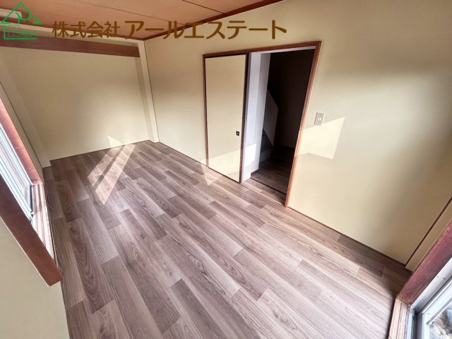 高砂市米田町米田　　中古戸建の洋室