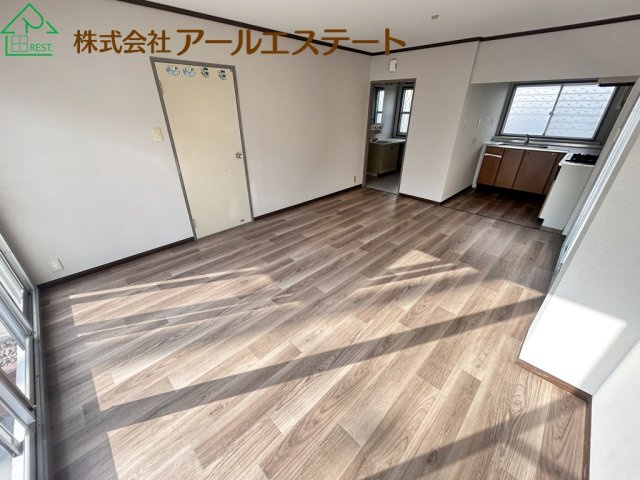 高砂市米田町米田　　中古戸建の居間・リビング