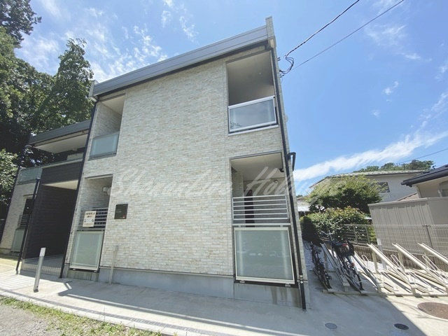 藤沢市本町１丁目のアパートの外観