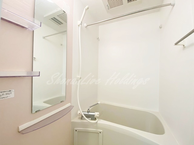 リブリ・LUCIA湘南の浴室