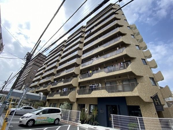 ツイン・コートの外観