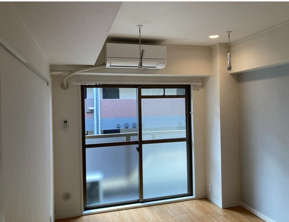 ツイン・コートの内装