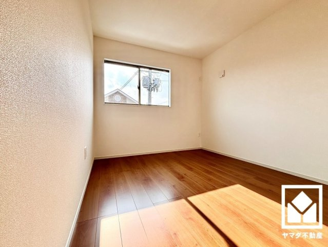 伏見区羽束師古川町　1期　2号棟の子供部屋