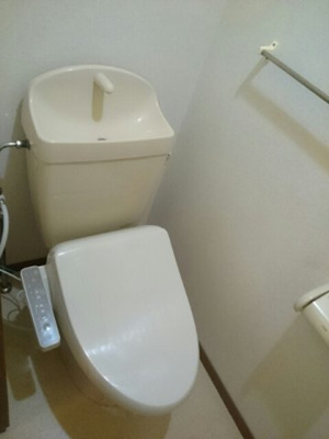 【トイレ】 | ヒルサイドコート | 落ち着いた色調のトイレです