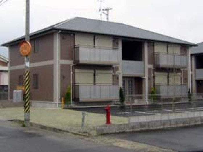 葛城市北花内のアパートの外観